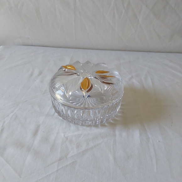 Gilded Poinsettia Crystal Candy Dish/Powder Box - Picture 3 of 16